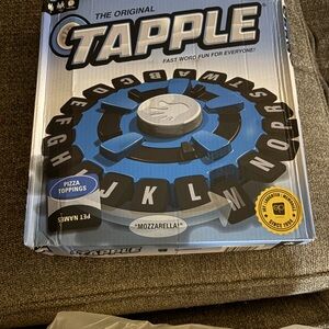 Apple Fast Word Game - Black and Blue